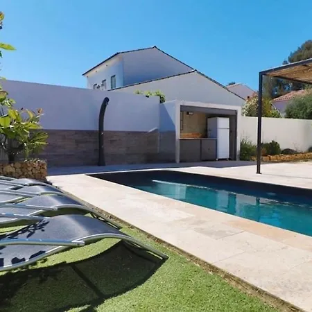 Contemporary Provençal With Pool Villa *